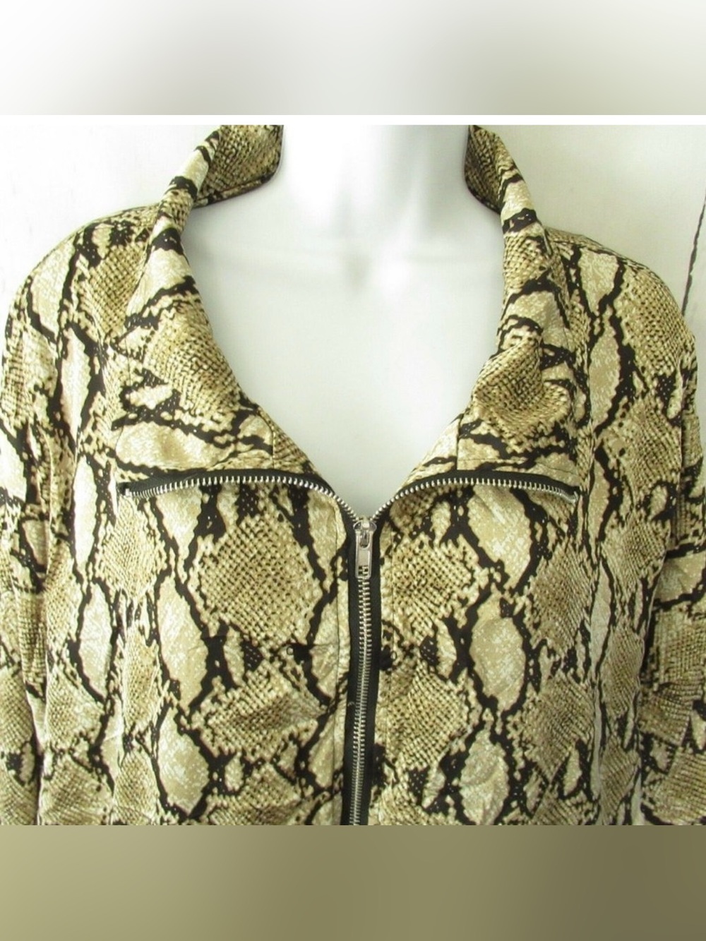 Missguided Oversized Bomber Jacket Python Snake - Picture 5 of 10